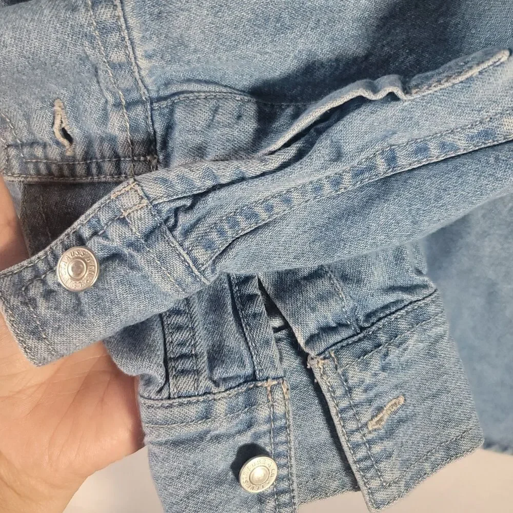 VTG Levi’s Youth XL 20 Denim Shirt Boys Red Tab Blue Cotton Button Up Distressed